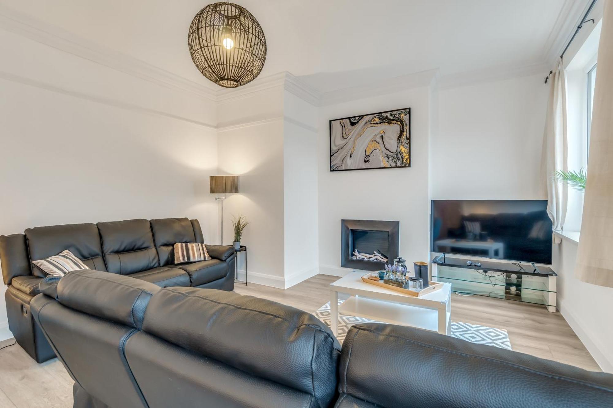 Park House - Very Spacious 4 Bed House, Games Room, Free Netflix, Close To Argyle, In The Heart Of - Dogs Welcome - Hosted By Absolute Сasa de vacaciones