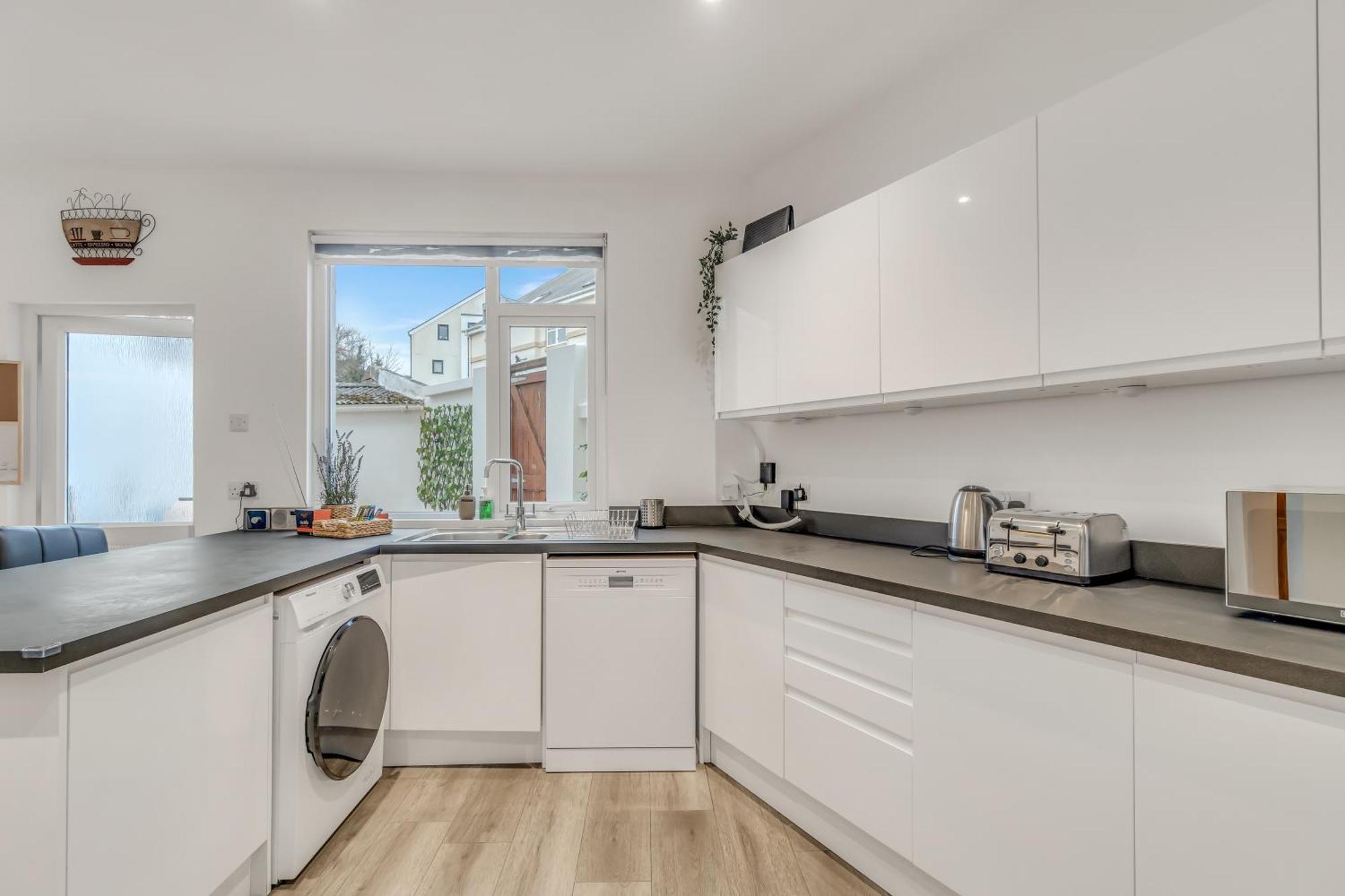 Park House - Very Spacious 4 Bed House, Games Room, Free Netflix, Close To Argyle, In The Heart Of - Dogs Welcome - Hosted By Absolute Сasa de vacaciones