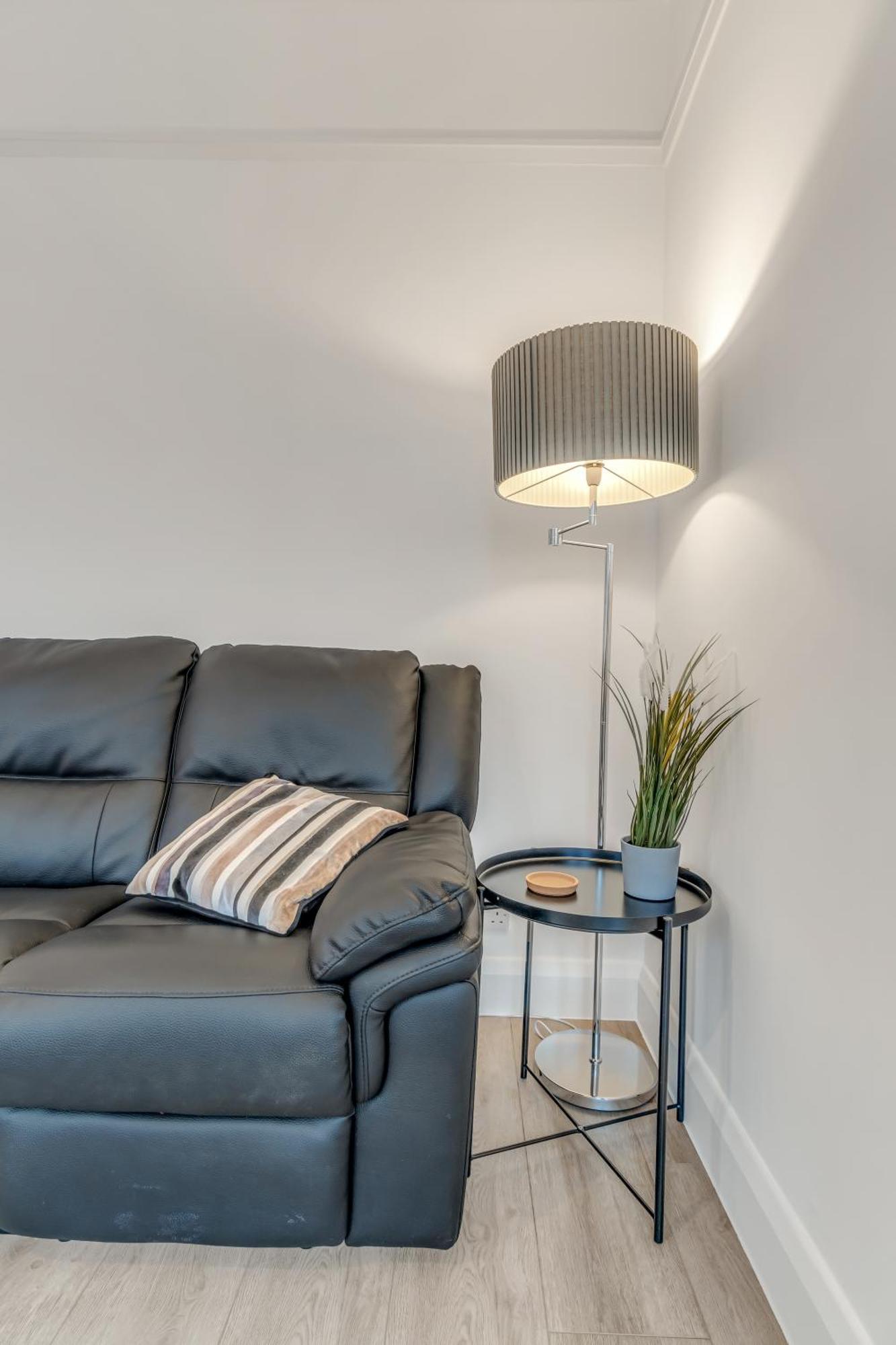 Park House - Very Spacious 4 Bed House, Games Room, Free Netflix, Close To Argyle, In The Heart Of - Dogs Welcome - Hosted By Absolute Сasa de vacaciones