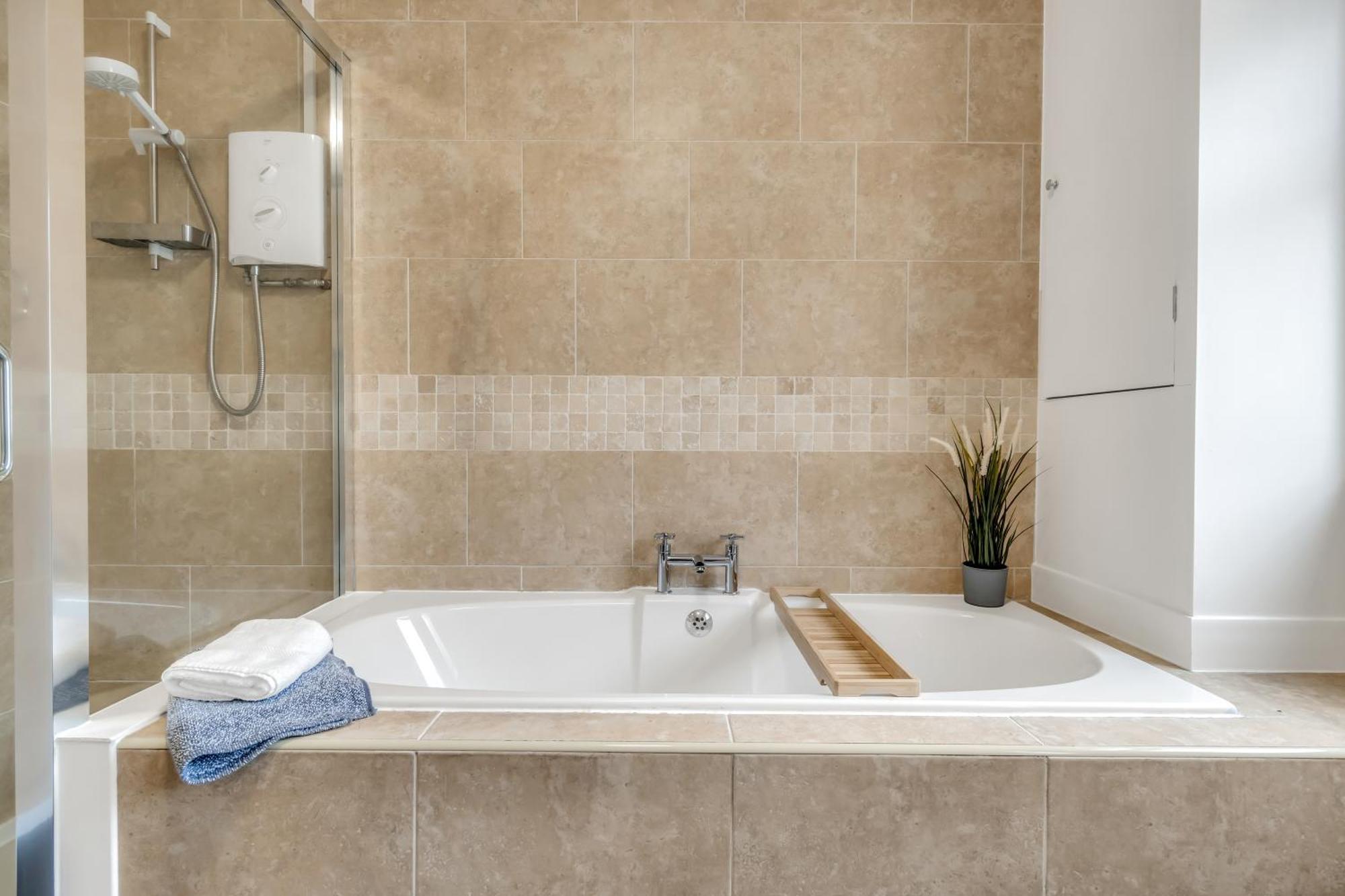 Park House - Very Spacious 4 Bed House, Games Room, Free Netflix, Close To Argyle, In The Heart Of - Dogs Welcome - Hosted By Absolute Сasa de vacaciones *